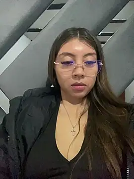 Sara-cooper2 online show from 03/27/26, 05:24