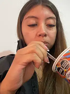 Sara-cooper2 online show from 04/01/26, 01:41