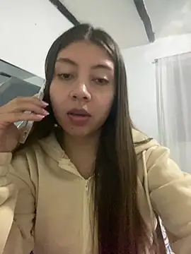 Sara-cooper2 online show from 05/27/26, 12:13