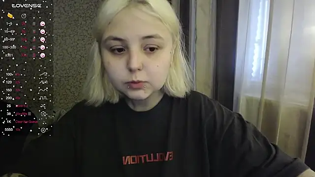 Snapshot of vendymories chatting on 09/09/25, 10:26 vendymories online show from 09/09/25, 10:26