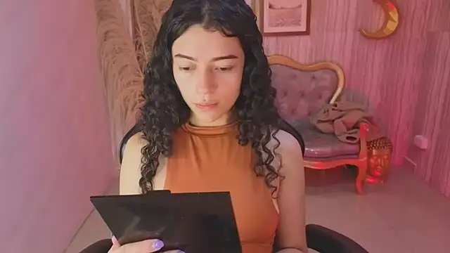 Snapshot of valkiria_ardent_s chatting on 02/18/26, 12:56 valkiria ardent s online show from 02/18/26, 12:56