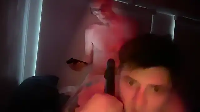 Snapshot of Trippgetsfucked chatting on 09/28/25, 09:58 Trippgetsfucked online show from 09/28/25, 09:58