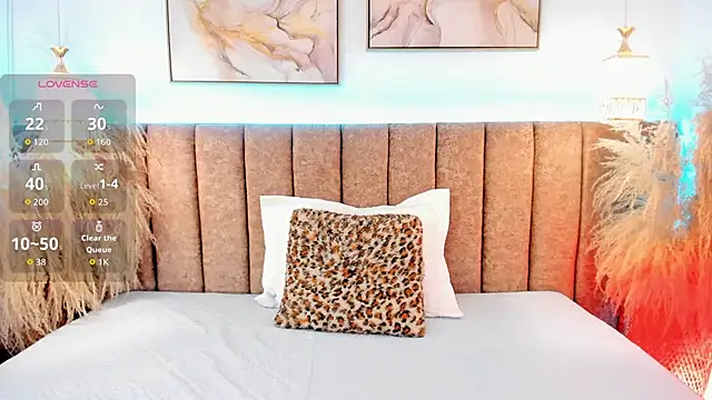 azza   online show from 10/30/25, 11:55