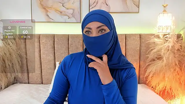 azza   online show from 11/19/25, 12:27