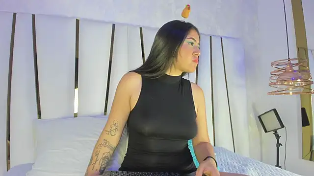 bonnie sm online show from 10/21/25, 07:36