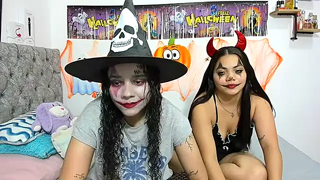 Snapshot of nay_and_aleja1 chatting on 10/31/25, 03:29 nay and aleja1 online show from 10/31/25, 03:29