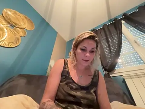 minettedusud online show from 09/19/25, 09:32