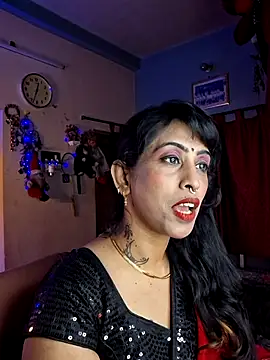Love Beauty01 online show from 05/11/26, 06:38