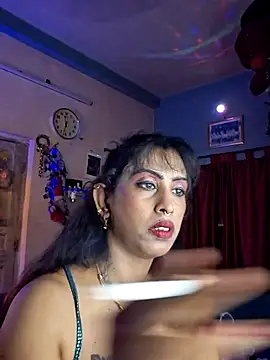 Love Beauty01 online show from 05/25/26, 05:41