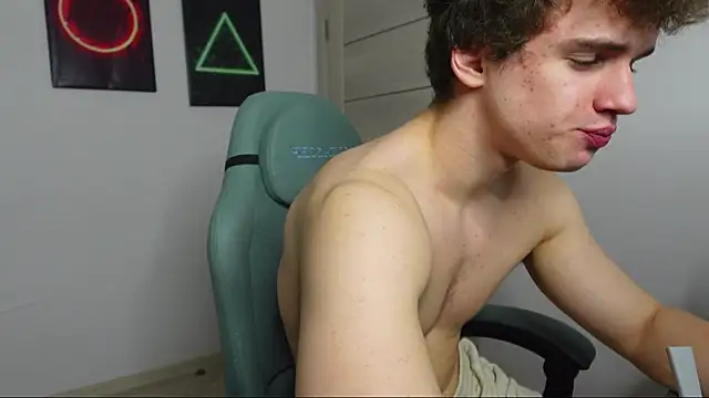 Snapshot of Ricky_Becko chatting on 10/06/25, 01:41 Ricky Becko online show from 10/06/25, 01:41