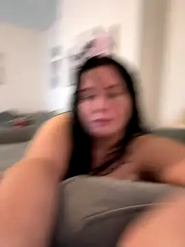 brunetteGirl274 online show from 12/14/25, 09:41