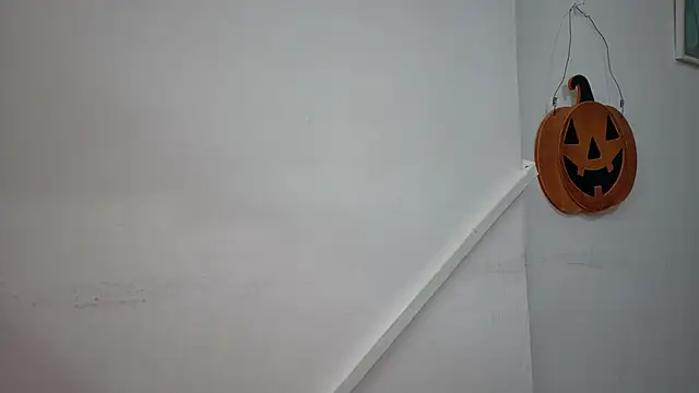 Lizbeth Rouse online show from 10/28/25, 11:03