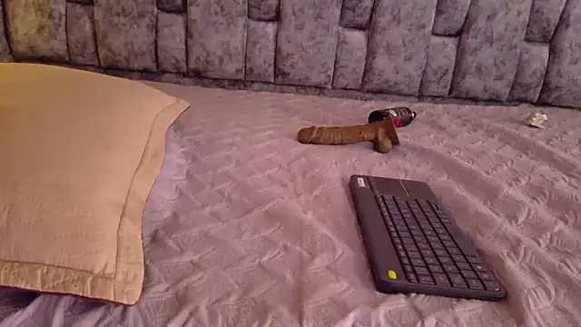 Lizbeth Rouse online show from 01/05/26, 05:27