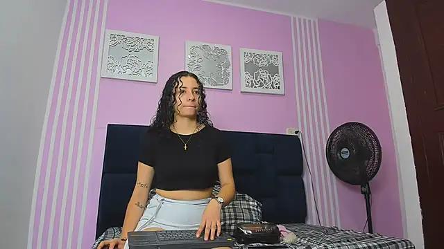 Horny firecouple online show from 09/15/25, 11:54