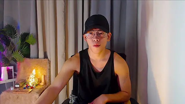 Snapshot of pinkcock_froi2305 chatting on 10/02/25, 01:34 pinkcock froi2305 online show from 10/02/25, 01:34