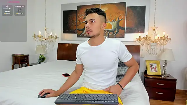 Valentiinoss online show from 01/13/26, 08:36