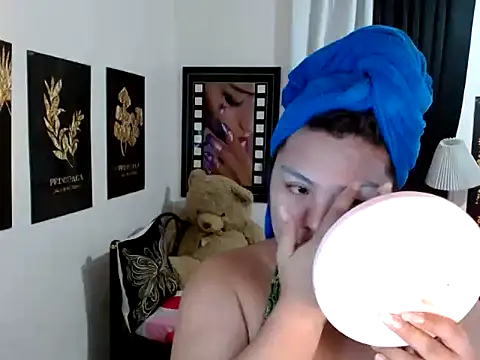 TSbrianaHugeCock online show from 04/13/26, 02:11