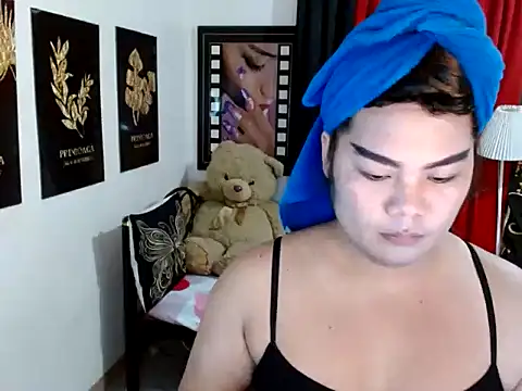 TSbrianaHugeCock online show from 05/01/26, 01:37