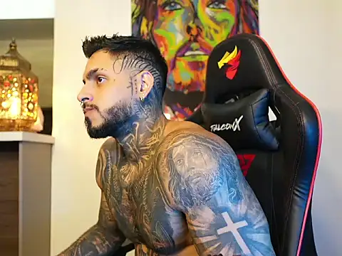 logan hugh8 online show from 09/24/25, 04:16