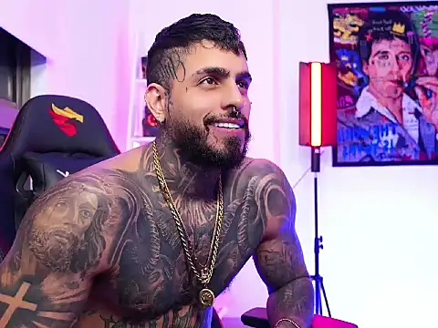 logan hugh8 online show from 11/14/25, 05:28