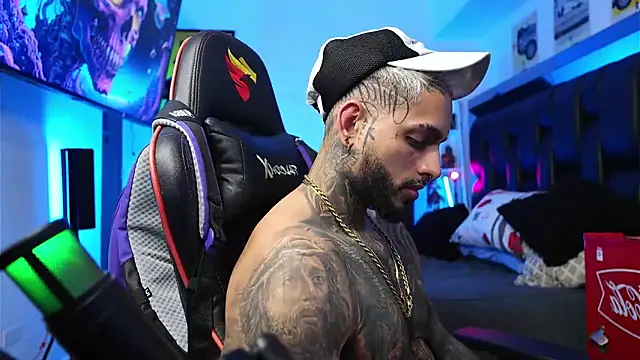 Snapshot of logan_hugh8 chatting on 02/08/26, 07:17 logan hugh8 online show from 02/08/26, 07:17