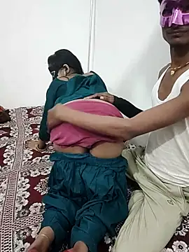 Snapshot of LOVE568 chatting on 11/26/25, 03:46 LOVE568 online show from 11/26/25, 03:46