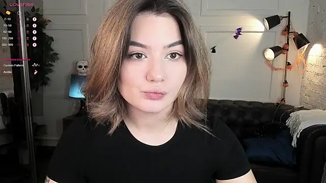 Dark Moni online show from 10/22/25, 02:45