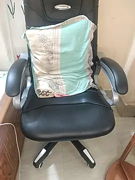 Snapshot of Nupur12s chatting on 10/09/25, 05:49 Nupur12s online show from 10/09/25, 05:49