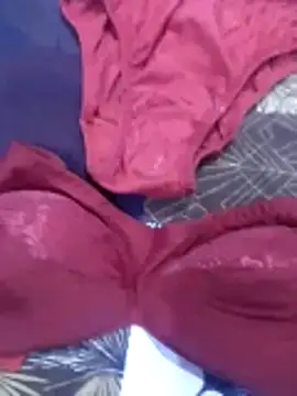 Snapshot of liza-212 chatting on 10/14/25, 01:12 liza-212 online show from 10/14/25, 01:12