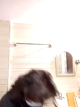 Snapshot of Love_Foreverr12 chatting on 11/15/25, 11:18 Love Foreverr12 online show from 11/15/25, 11:18