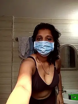 Snapshot of Love_Foreverr12 chatting on 11/17/25, 07:25 Love Foreverr12 online show from 11/17/25, 07:25