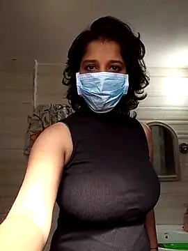 Snapshot of Love_Foreverr12 chatting on 11/18/25, 07:13 Love Foreverr12 online show from 11/18/25, 07:13