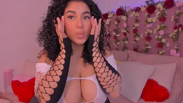 MiaWonderfull online show from 02/18/26, 06:20