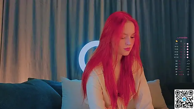 GildedKitten online show from 10/13/25, 06:41