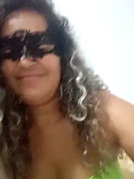 Snapshot of RaphinhaSanches chatting on 02/23/26, 10:40 RaphinhaSanches online show from 02/23/26, 10:40