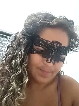 Snapshot of RaphinhaSanches chatting on 02/25/26, 05:22 RaphinhaSanches online show from 02/25/26, 05:22