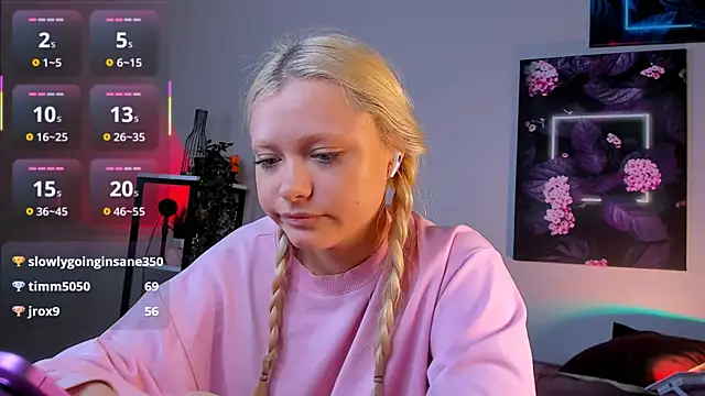 Millie Vanillies online show from 11/28/25, 10:40