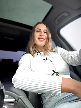  JessyRey  online show from 10/06/25, 08:23