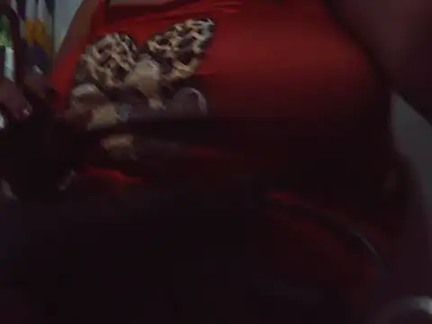 Snapshot of lady_rosie chatting on 10/19/25, 12:39 lady rosie online show from 10/19/25, 12:39