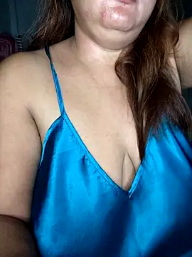 Snapshot of lady_rosie chatting on 10/27/25, 09:30 lady rosie online show from 10/27/25, 09:30