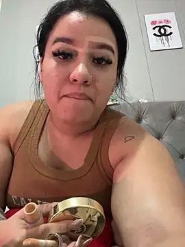 Aliciawhitee online show from 10/14/25, 12:22