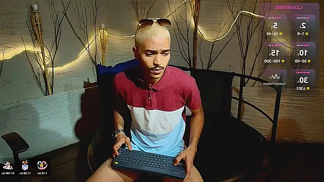 MarcusRain  online show from 12/01/25, 03:33