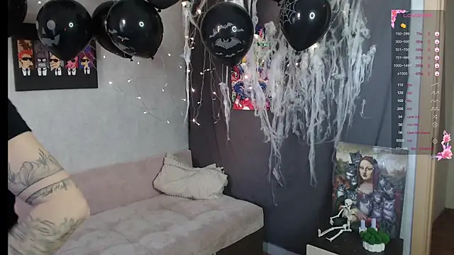 Violetwin online show from 10/31/25, 12:28