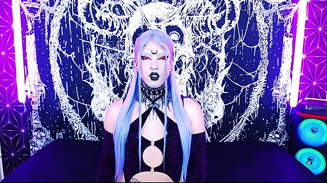 naomi satan online show from 04/24/26, 11:07