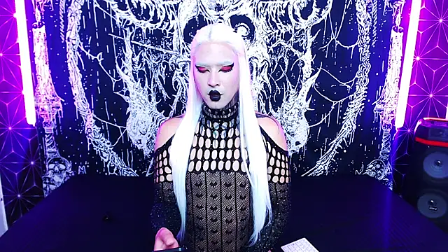 naomi satan online show from 05/19/26, 11:55