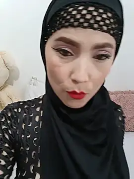 Snapshot of jamila_zair chatting on 06/26/26, 03:49 jamila zair online show from 06/26/26, 03:49