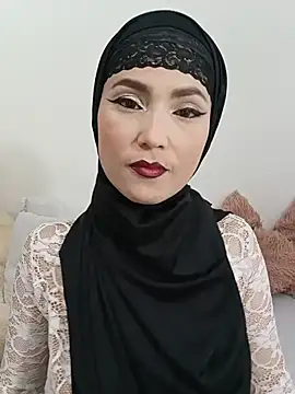 Snapshot of jamila_zair chatting on 07/10/26, 01:58 jamila zair online show from 07/10/26, 01:58