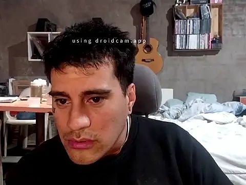 Snapshot of parca13 chatting on 11/22/25, 01:37 parca13 online show from 11/22/25, 01:37