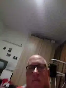 geilerd122 online show from 09/18/25, 09:50