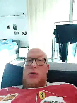 geilerd122 online show from 10/02/25, 12:23